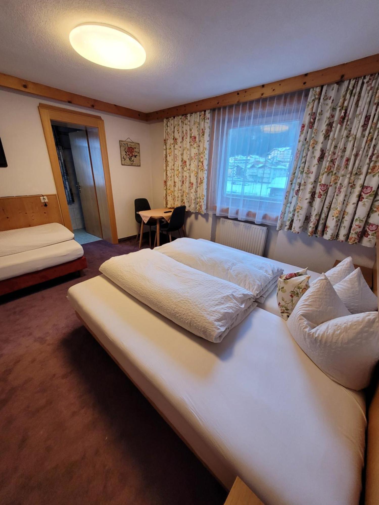 Pension Lenz Ischgl Chambre photo